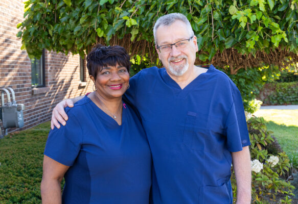 Southfield Implant Dentist | Free Consultations at Aesthetic Dental 🦷