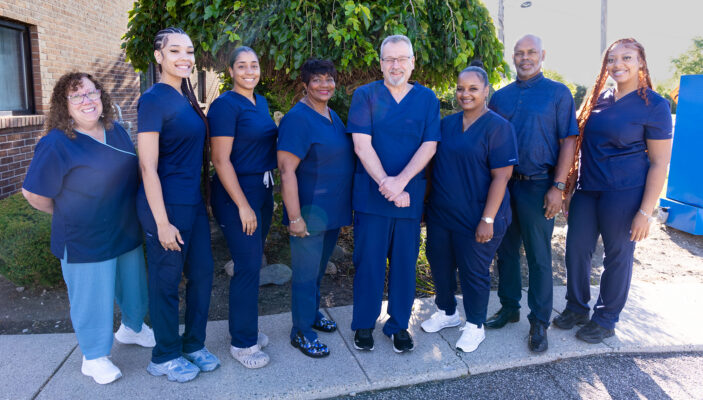 Mini Implant Dentist in Southfield, MI [Video Demo] | Free Consults