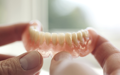 Floating Dentures Fix [Video How-To] | Free Consultations in MI
